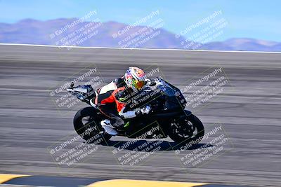media/Mar-25-2024-Moto Forza (Mon) [[8d4319bd68]]/4-Novice Group/Session 3 (Bowl)/